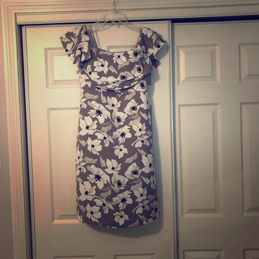Banana republic Grey/white off shoulder dress